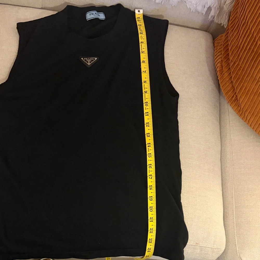 Prada Black Sleeveless cotton t Shirt with triangle Logo ! Designer - Picture 7 of 7